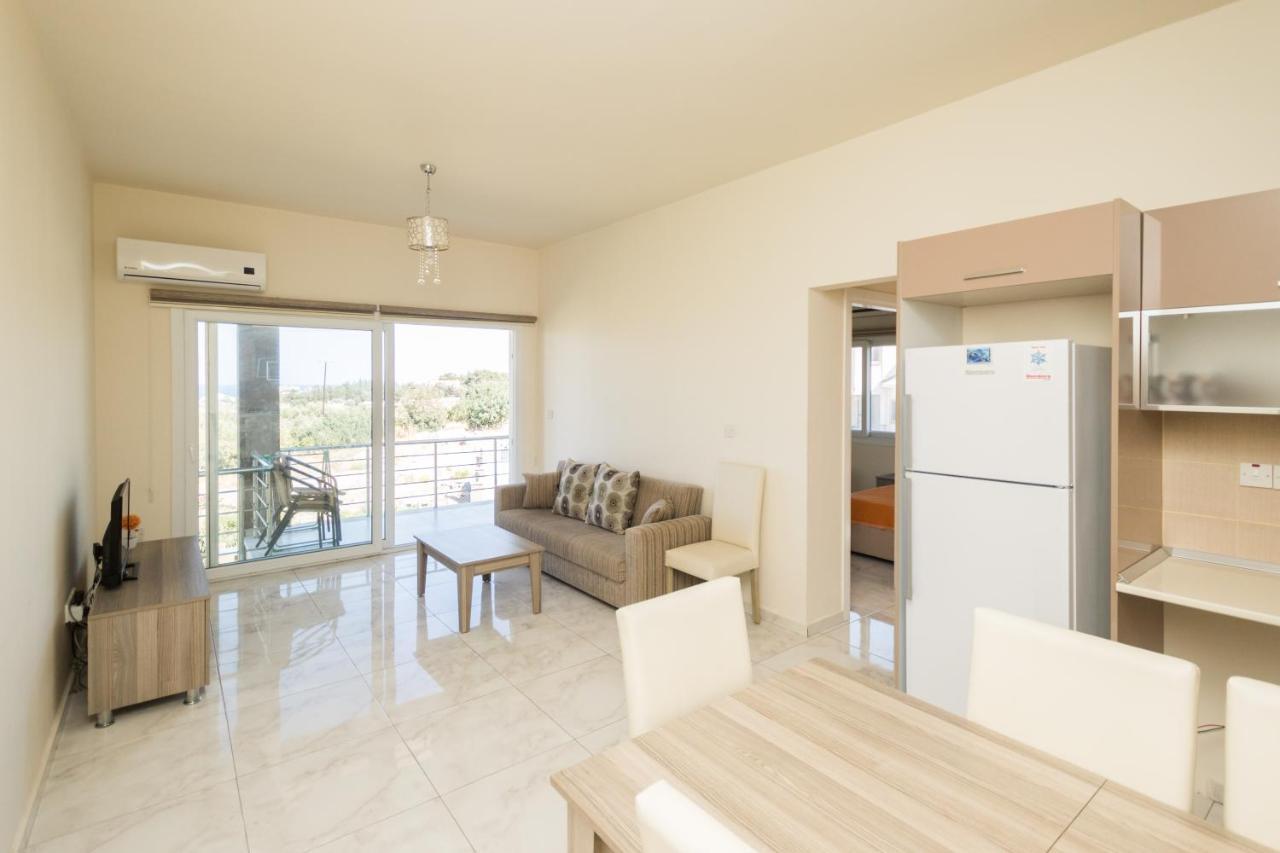 Spacious Two-Bedroom Apartment In Amazing Residence Escape Homes Kyrenia  Exterior photo