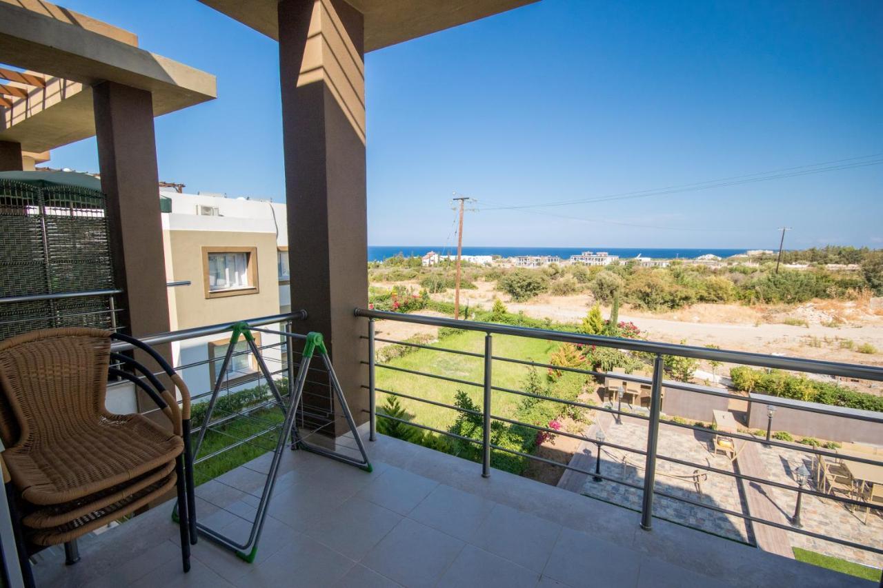 Spacious Two-Bedroom Apartment In Amazing Residence Escape Homes Kyrenia  Exterior photo
