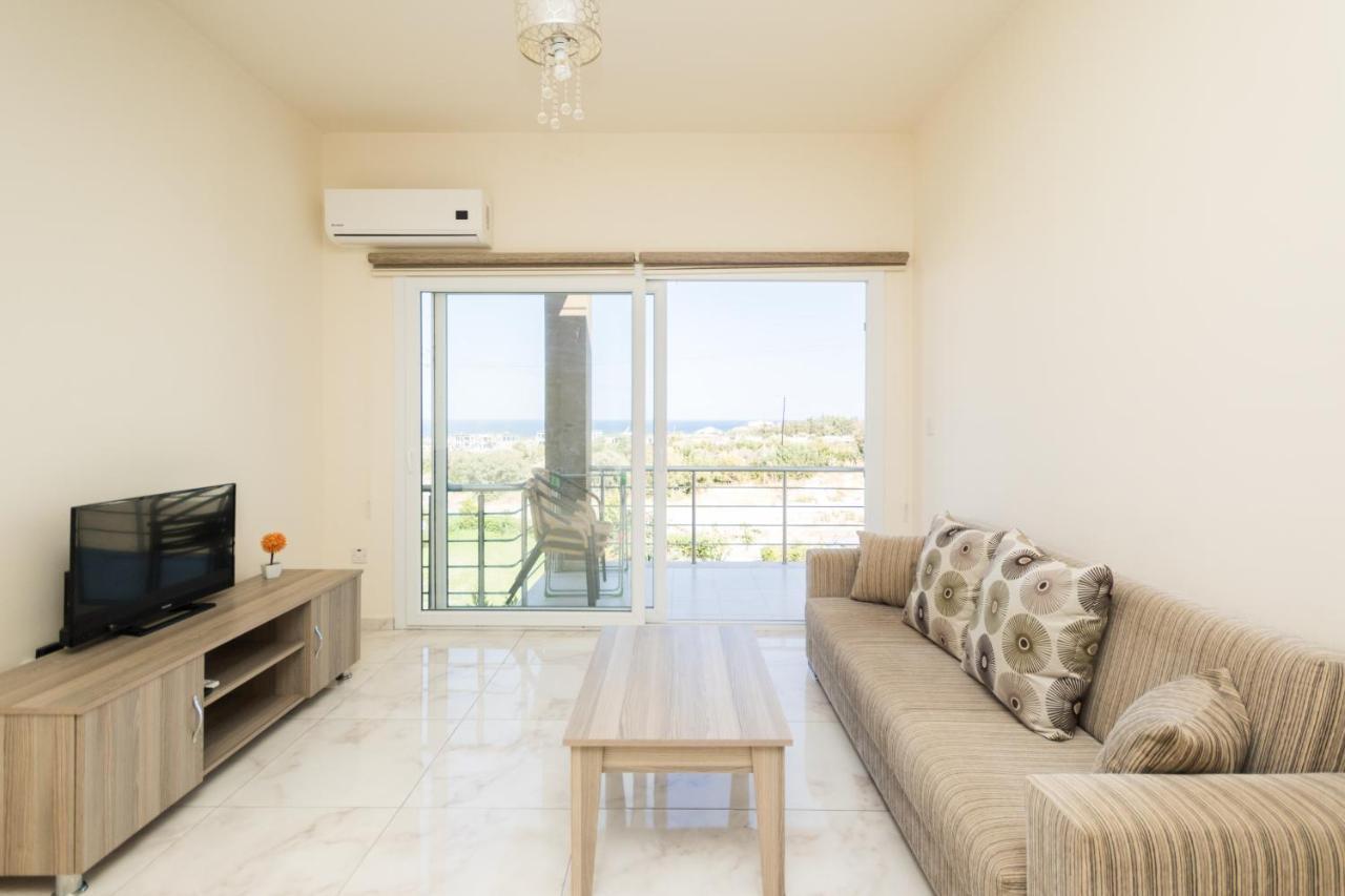 Spacious Two-Bedroom Apartment In Amazing Residence Escape Homes Kyrenia  Exterior photo