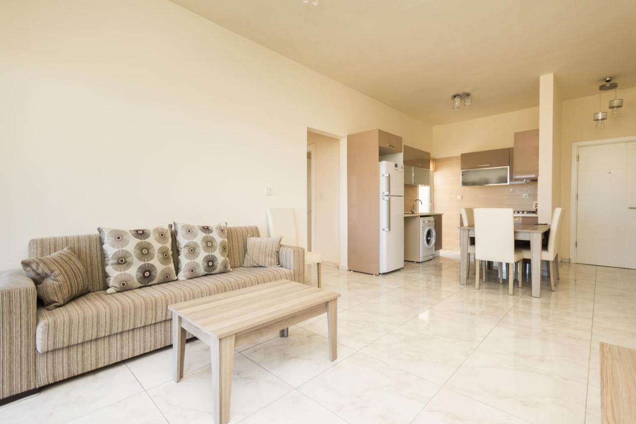 Spacious Two-Bedroom Apartment In Amazing Residence Escape Homes Kyrenia  Exterior photo